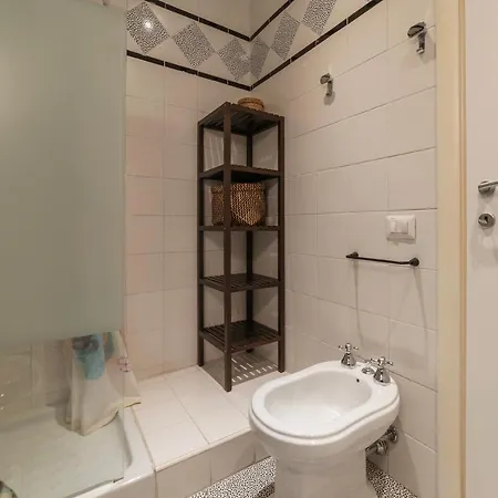 Guesthost - Trastevere Delightful *